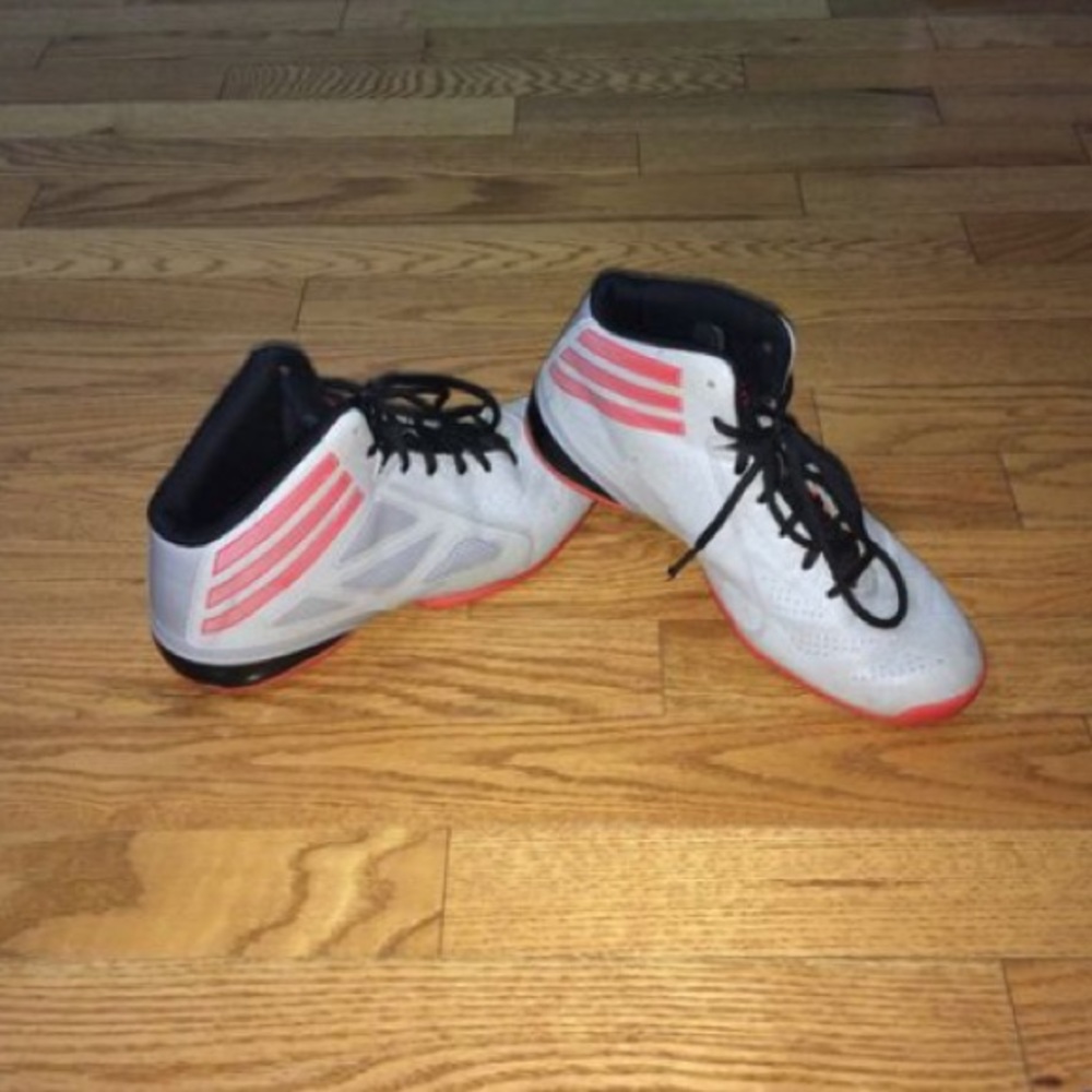 Size 8 male active Adidas shoes